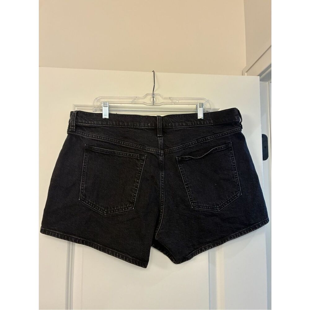 NWT ABERCROMBIE & FITCH The A-Line Short Mid Rise Black Size 33 - Picture 2 of 7